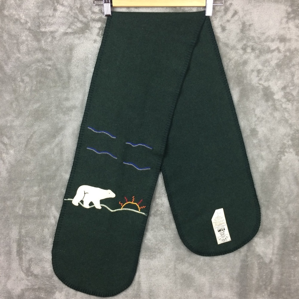 Ivalu Wool Scarf Applique Polar Bear‎ 57 Inches Green Indigenous Made Canada
